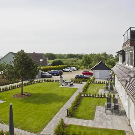 Mit Meerblick Und Gartennutzung - Haus Inselwind Meerduft Apartment Groß Zicker