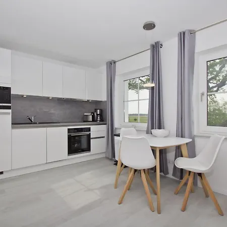 Mit Meerblick Und Gartennutzung - Haus Inselwind Meerduft Groß Zicker